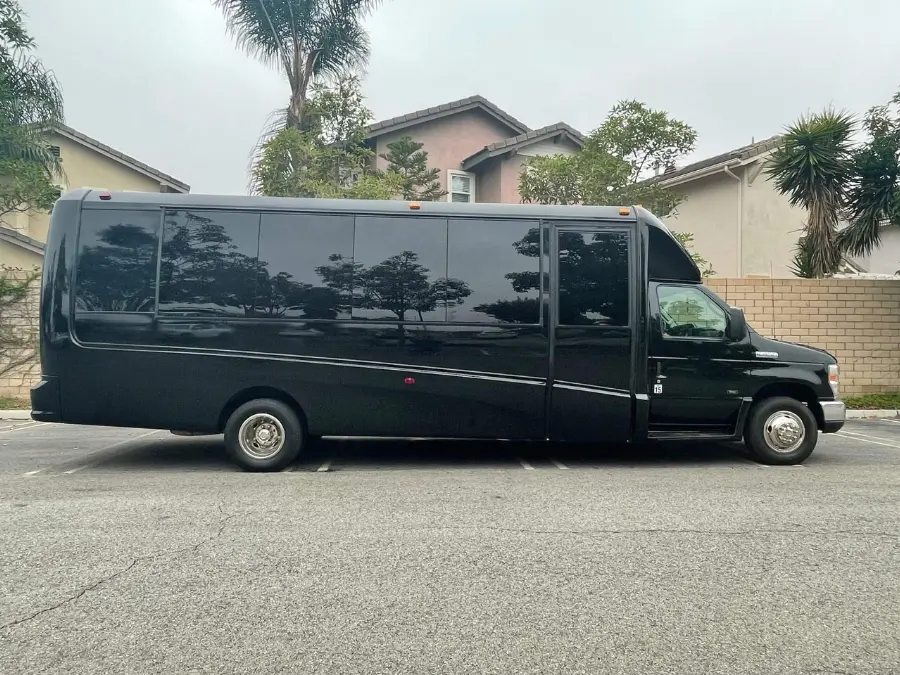 20-passenger-black-party-bus-exterior-scaled-1.webp 20-passenger-black-party-bus-exterior-scaled-1.webp