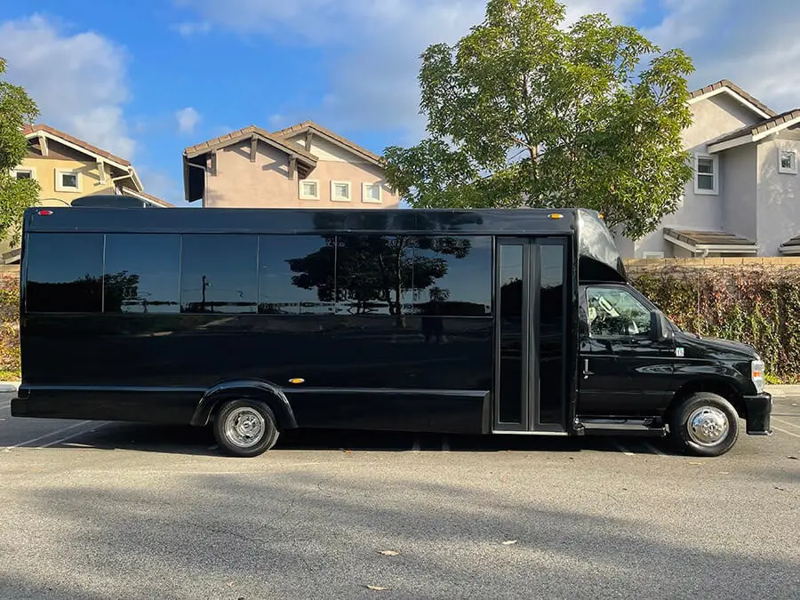 black-party-bus-exterior-2.webp black-party-bus-exterior-2.webp